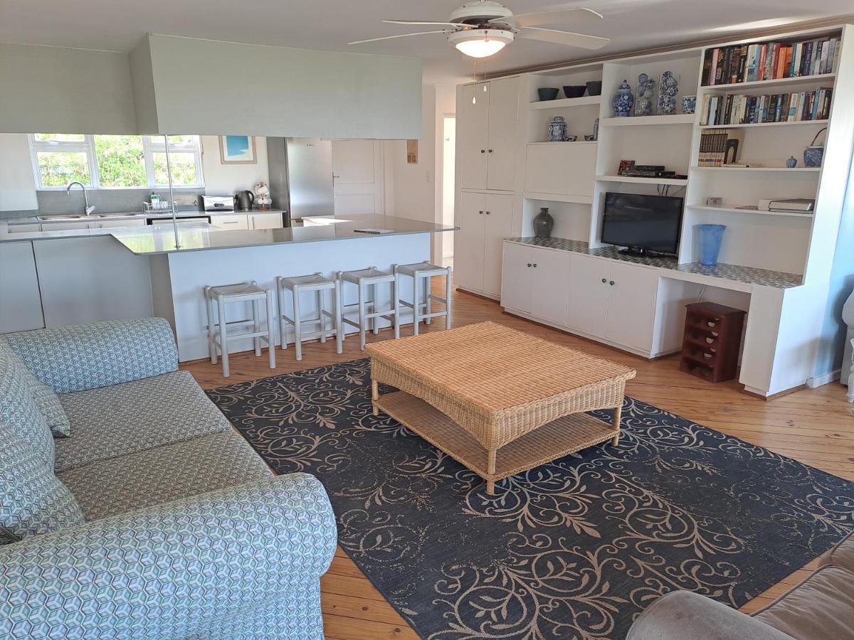 Atlantic Dream Beachfront Villa Scarborough Bagian luar foto