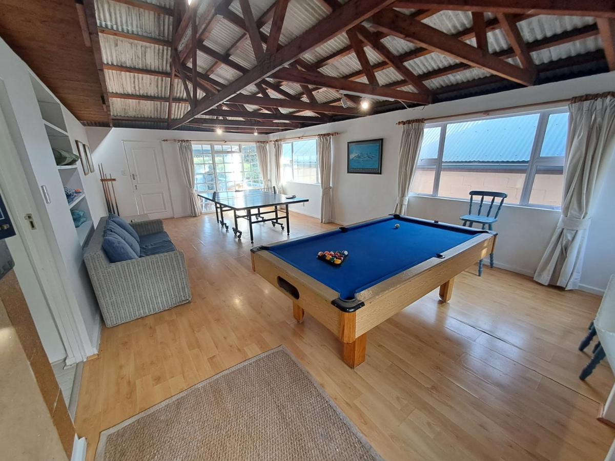 Atlantic Dream Beachfront Villa Scarborough Bagian luar foto