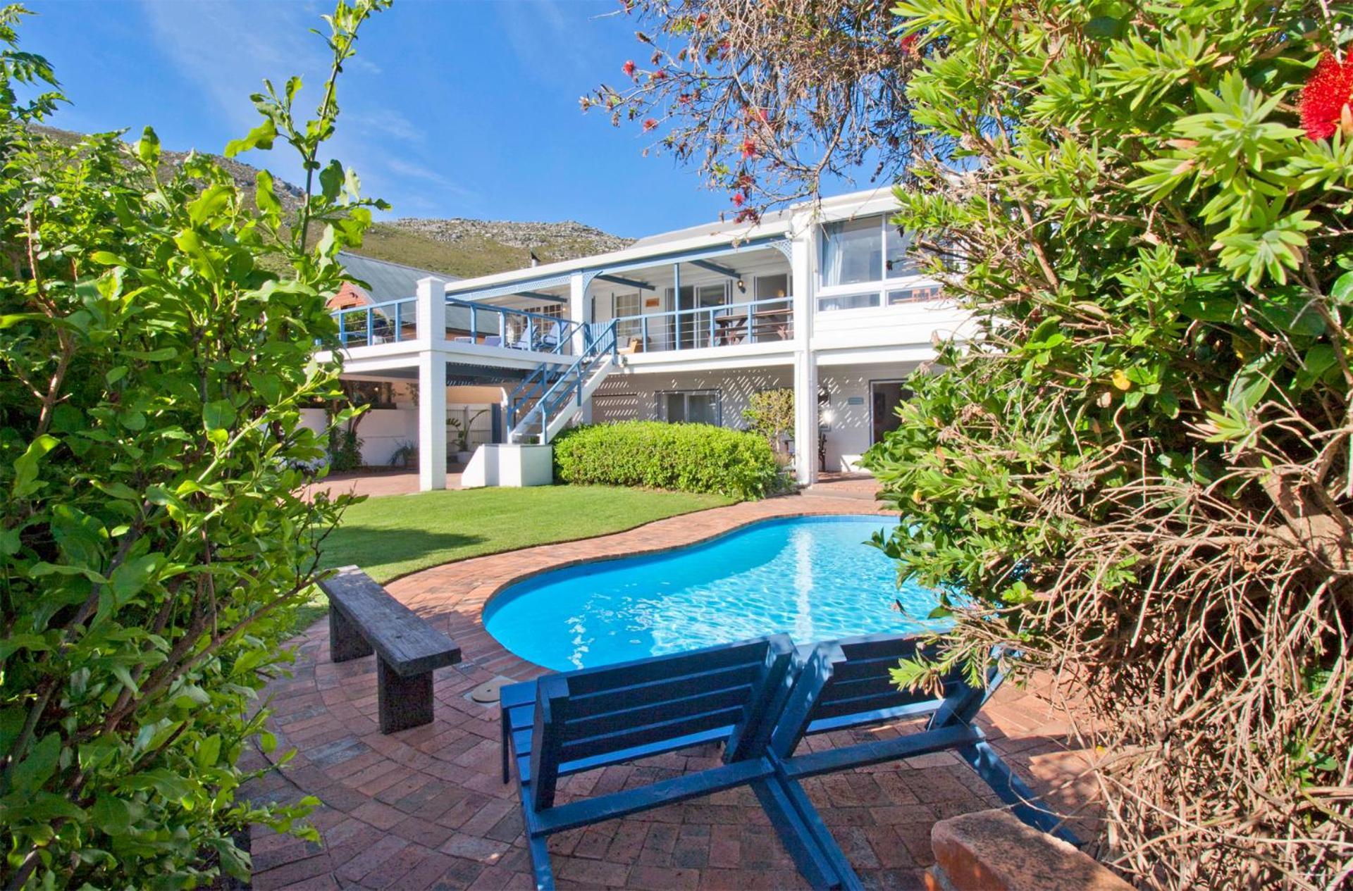 Atlantic Dream Beachfront Villa Scarborough Bagian luar foto